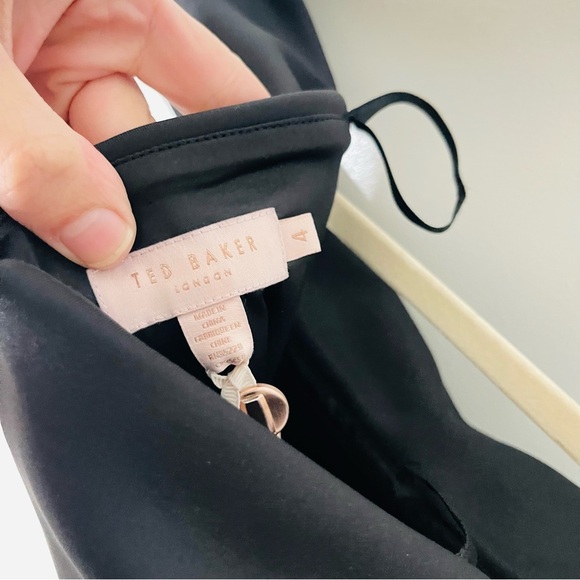 NWT Ted Baker London Peach Blossom Off-Shoulder Dress Black Floral Size 10 - Picture 12 of 12